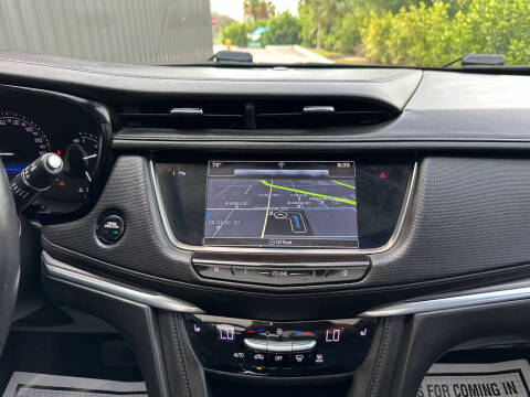 2017 Cadillac XT5 Luxury