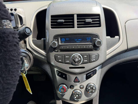 2013 Chevrolet Sonic LT Auto