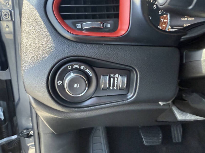 2022 Jeep Renegade Trailhawk