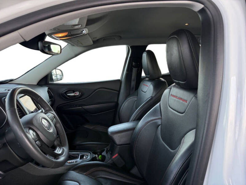 2022 Jeep Cherokee Trailhawk