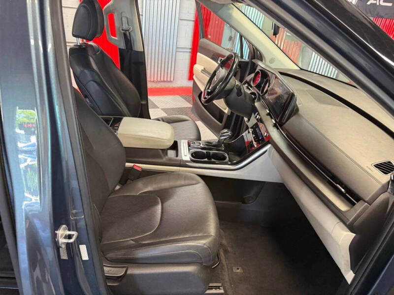 2022 Kia Carnival EX