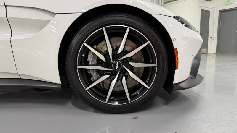 2019 Aston Martin Vantage