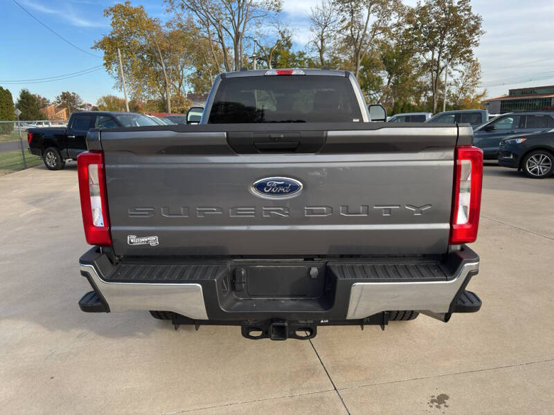 2024 Ford F-350 Super Duty XLT
