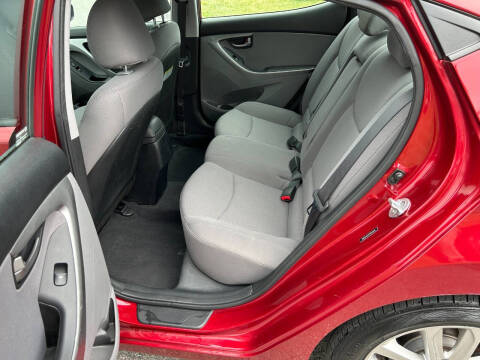 2015 Hyundai Elantra SE