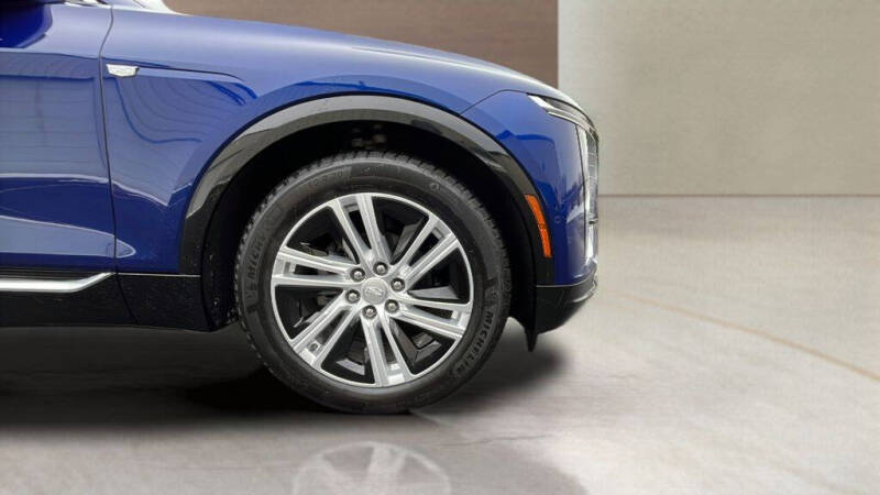 2024 Cadillac LYRIQ Tech