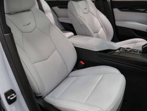 2022 Cadillac CT5 Premium Luxury