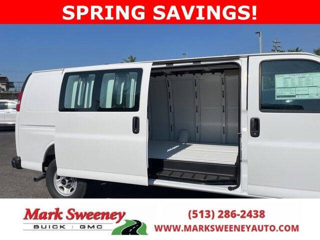 2025 GMC Savana 2500