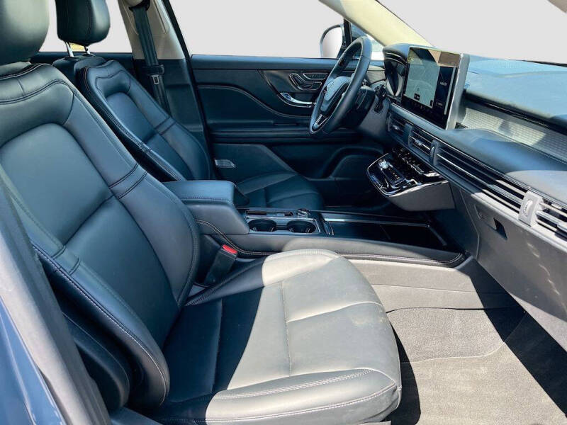 2025 Lincoln Corsair Premiere