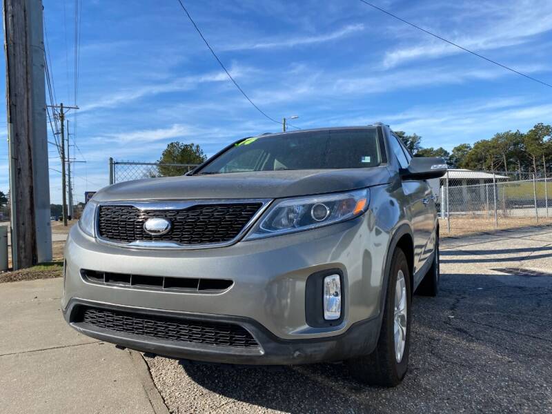 2014 Kia Sorento for sale at Superior Automotive Group in Fayetteville NC