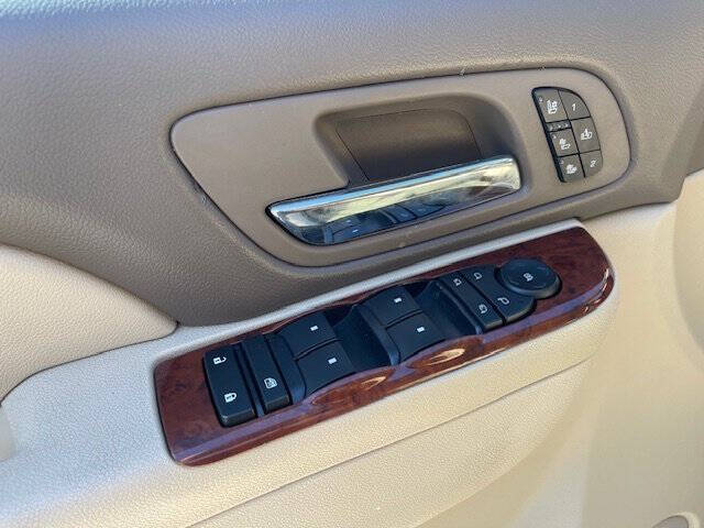 2013 Chevrolet Suburban LTZ