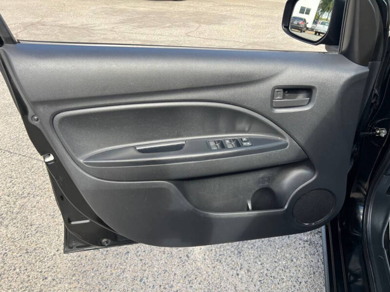 2017 Mitsubishi Mirage ES