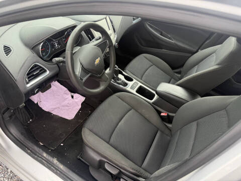 2016 Chevrolet Cruze LS Auto