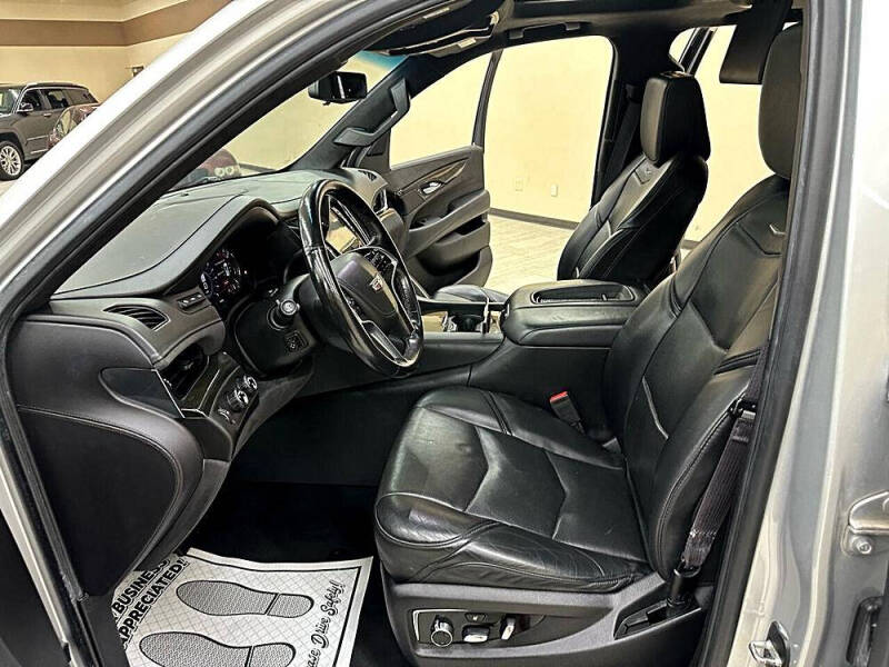 2017 Cadillac Escalade Platinum