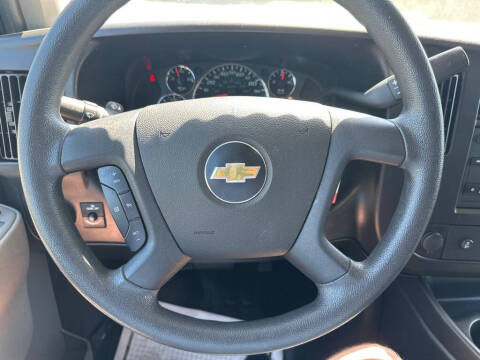 2022 Chevrolet Express 2500