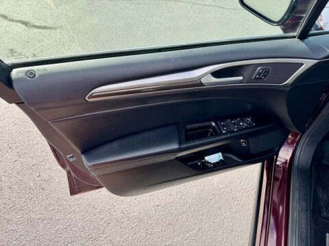 2017 Ford Fusion Energi SE Luxury