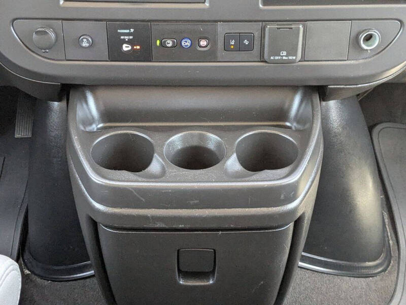 2024 Chevrolet Express LT 3500