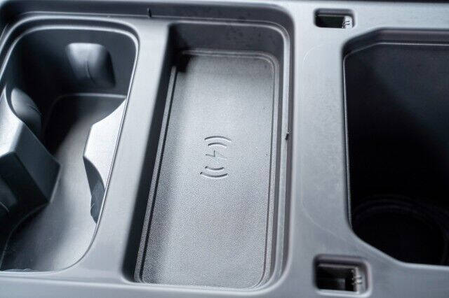 2023 Land Rover Defender 110 30th Anniversary Edition