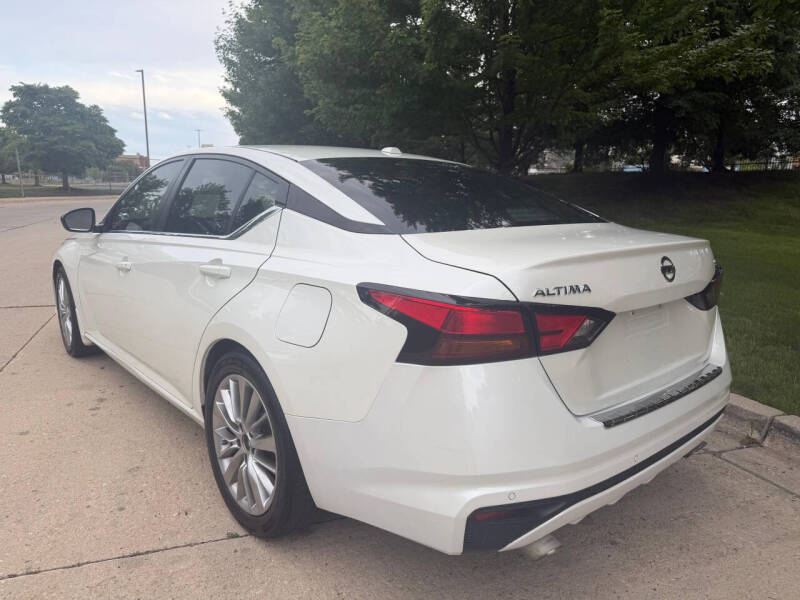 2020 Nissan Altima 2.5 SR