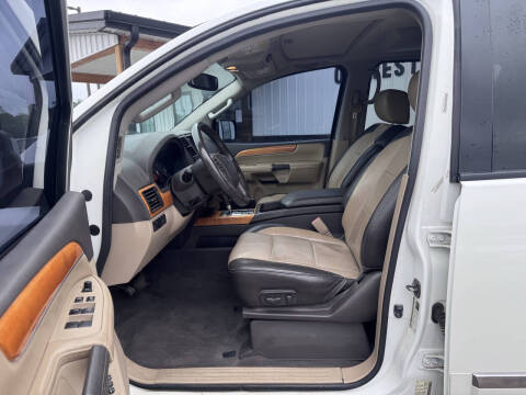2014 Nissan Armada Platinum