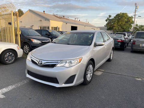 2012 Toyota Camry LE