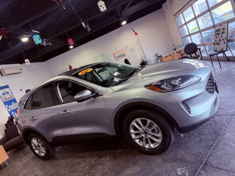 2021 Ford Escape Hybrid SE