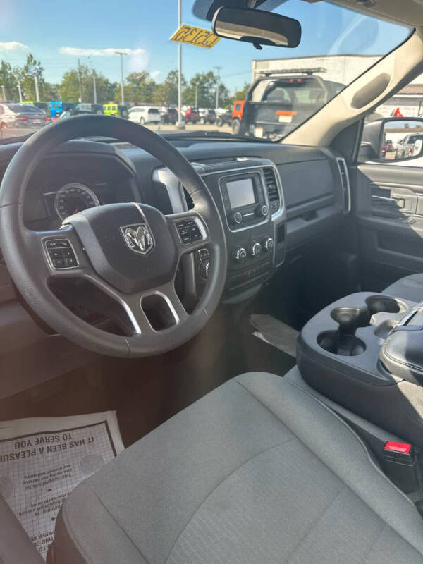 2024 RAM 1500 Classic SLT