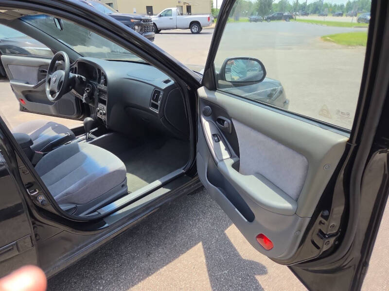 2004 Hyundai Elantra GLS