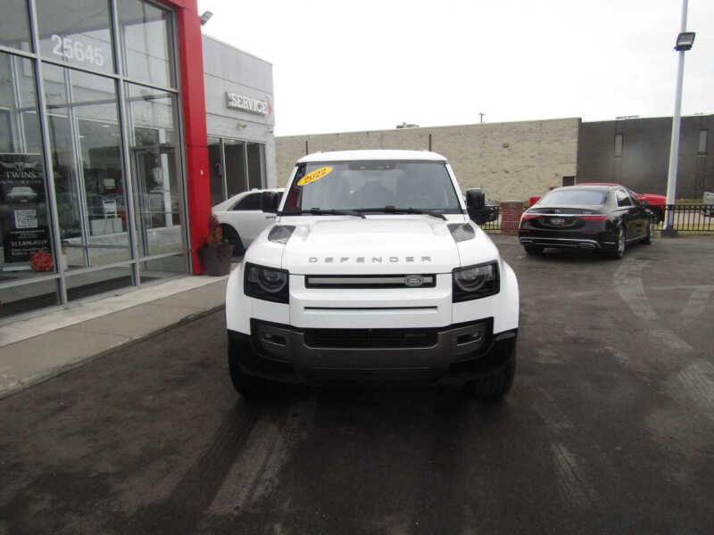 2022 Land Rover Defender 110 X-Dynamic SE