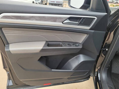 2023 Volkswagen Atlas Cross Sport SE