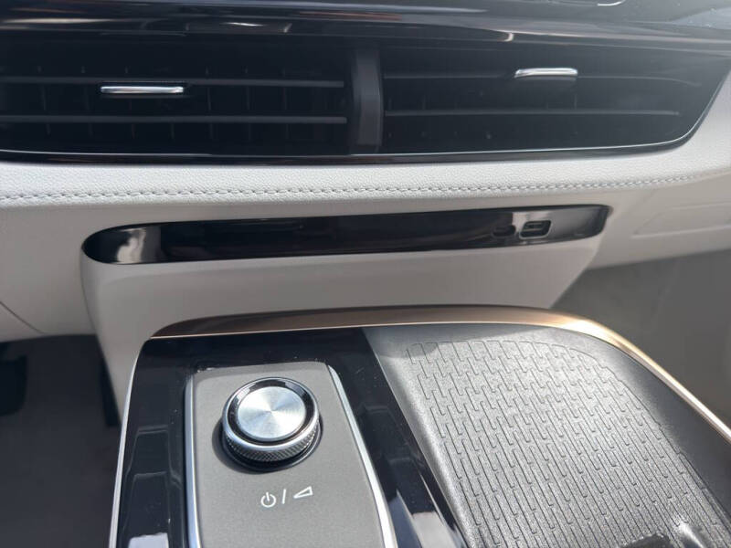 2025 Buick Enclave Avenir