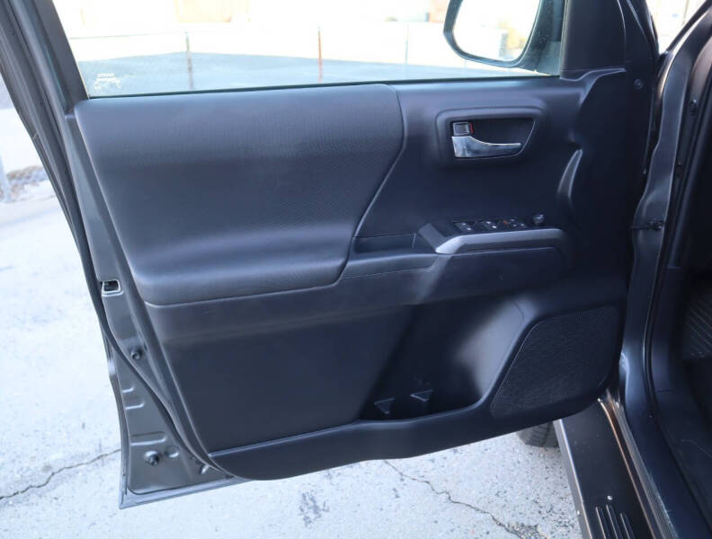 2021 Toyota Tacoma TRD Off-Road