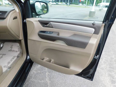 2012 Volkswagen Routan
