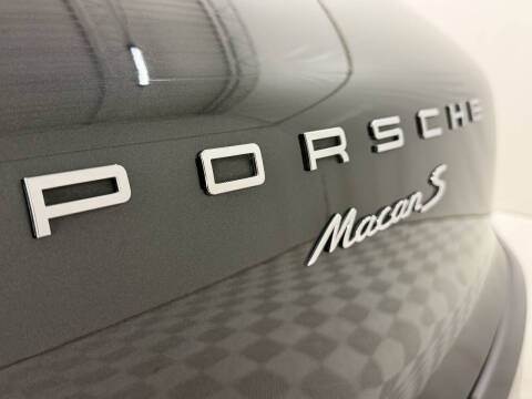 2018 Porsche Macan S