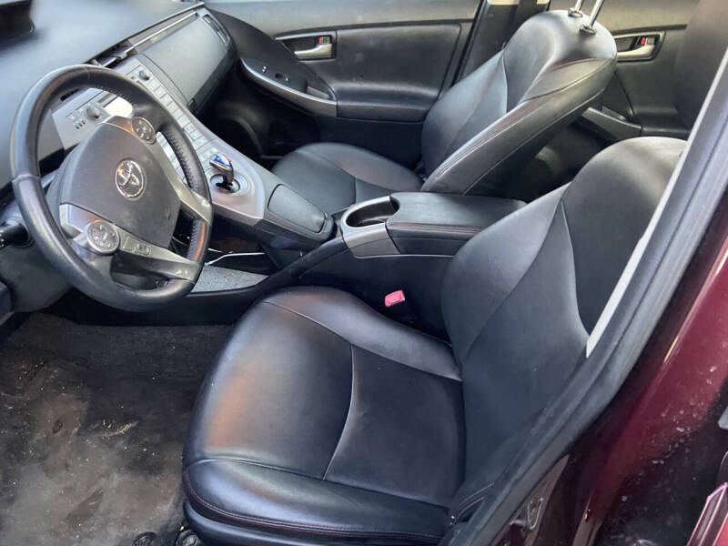 Image 9 of 2013 Toyota Prius Persona Series SE