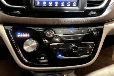 2018 Chrysler Pacifica Touring L