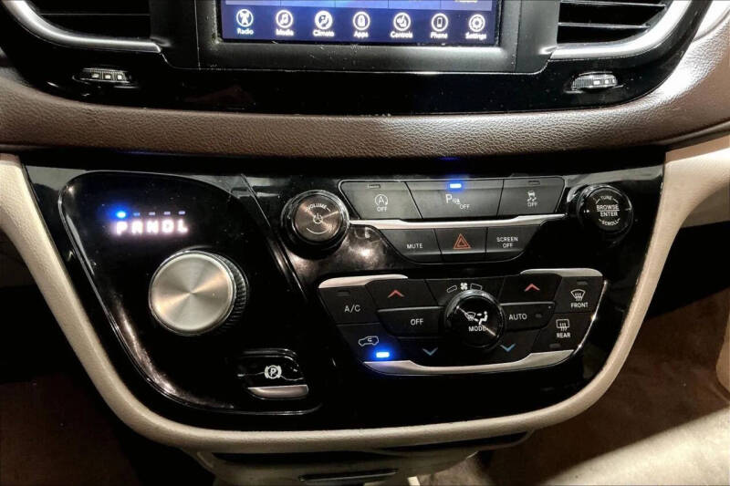 2018 Chrysler Pacifica Touring L