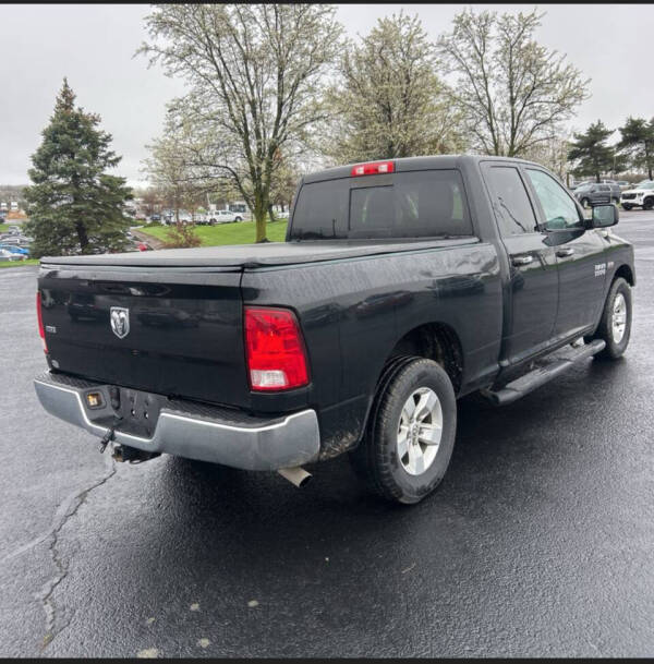 2017 RAM 1500 SLT