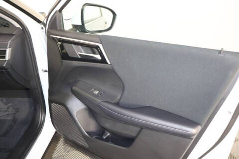 2024 Mitsubishi Outlander ES