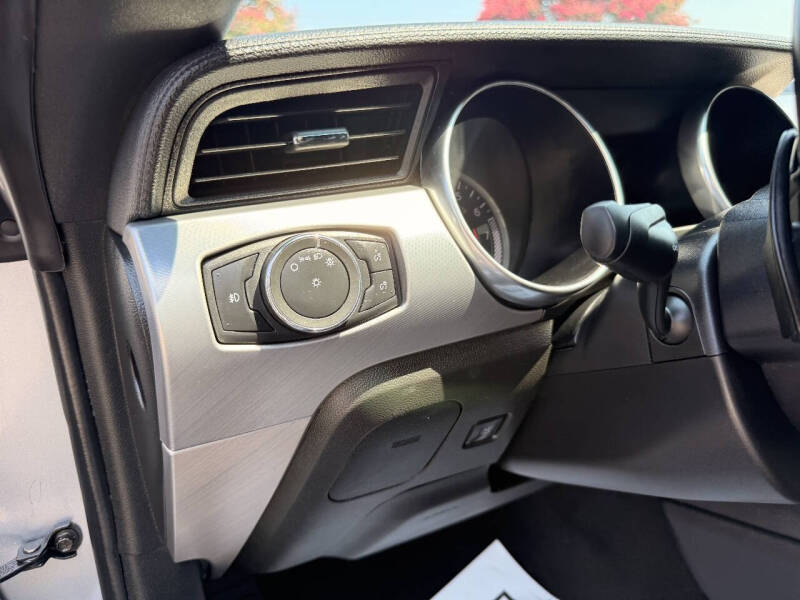 2020 Ford Mustang EcoBoost Premium