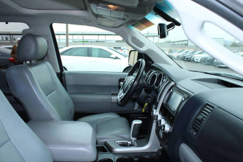 2014 Toyota Sequoia Limited