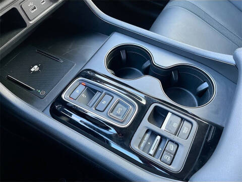 2024 Honda Pilot EX-L w/Rear Captain's Chairs