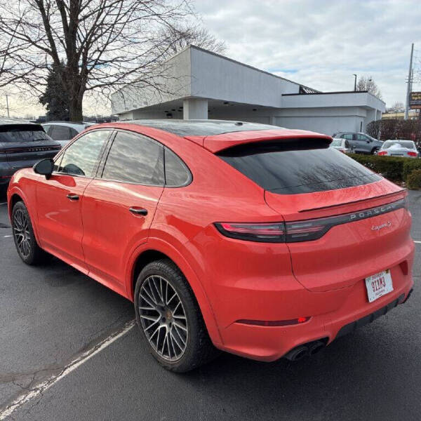 2020 Porsche Cayenne S Coupe