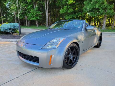 2004 Nissan 350Z for sale at Lease Car Sales 3 in Warrensville Heights OH