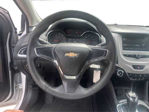2017 Chevrolet Cruze LS Auto