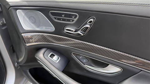 2016 Mercedes-Benz S-Class AMG S 63