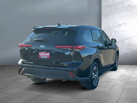 2023 Toyota Highlander Hybrid XLE