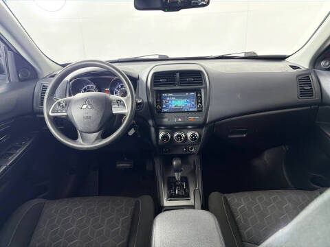 2022 Mitsubishi Outlander Sport ES