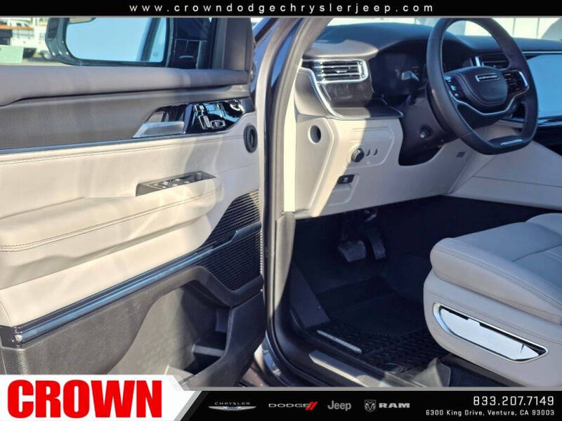 2026 Jeep Grand Wagoneer Summit Obsidian