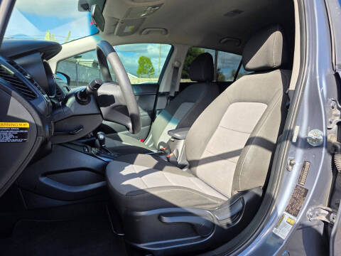 2016 Kia Forte5 LX