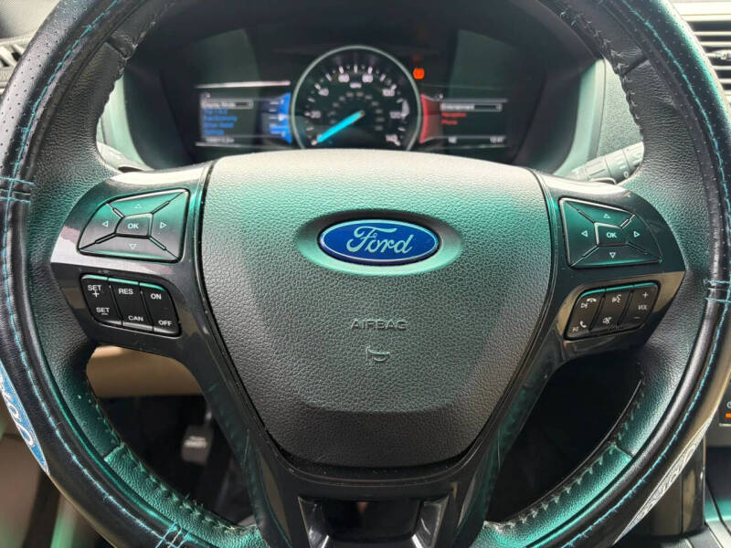 2017 Ford Explorer XLT